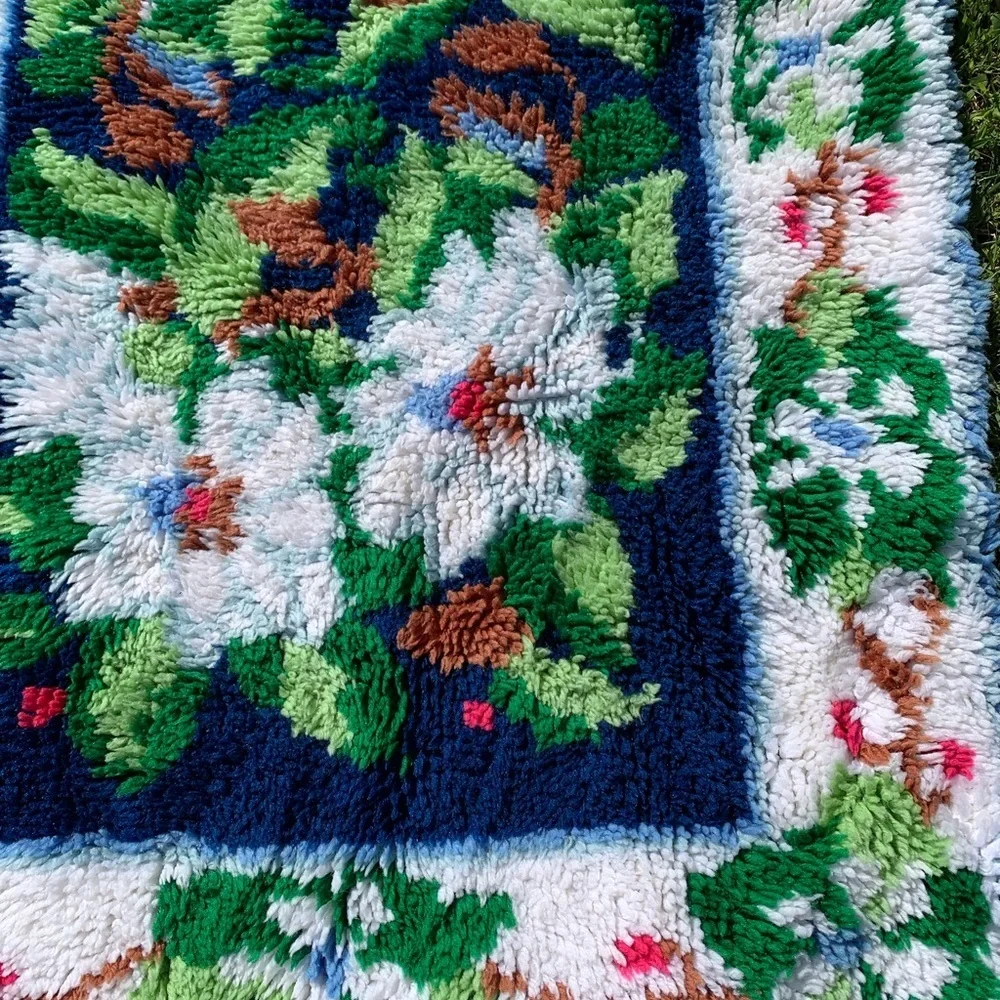 Handcrafted rug